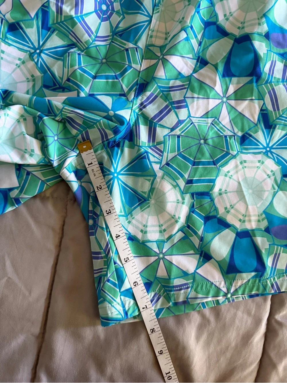 Vineyard Vines Umbrella Print Swim Trunks XL Blue Green Beach Shorts